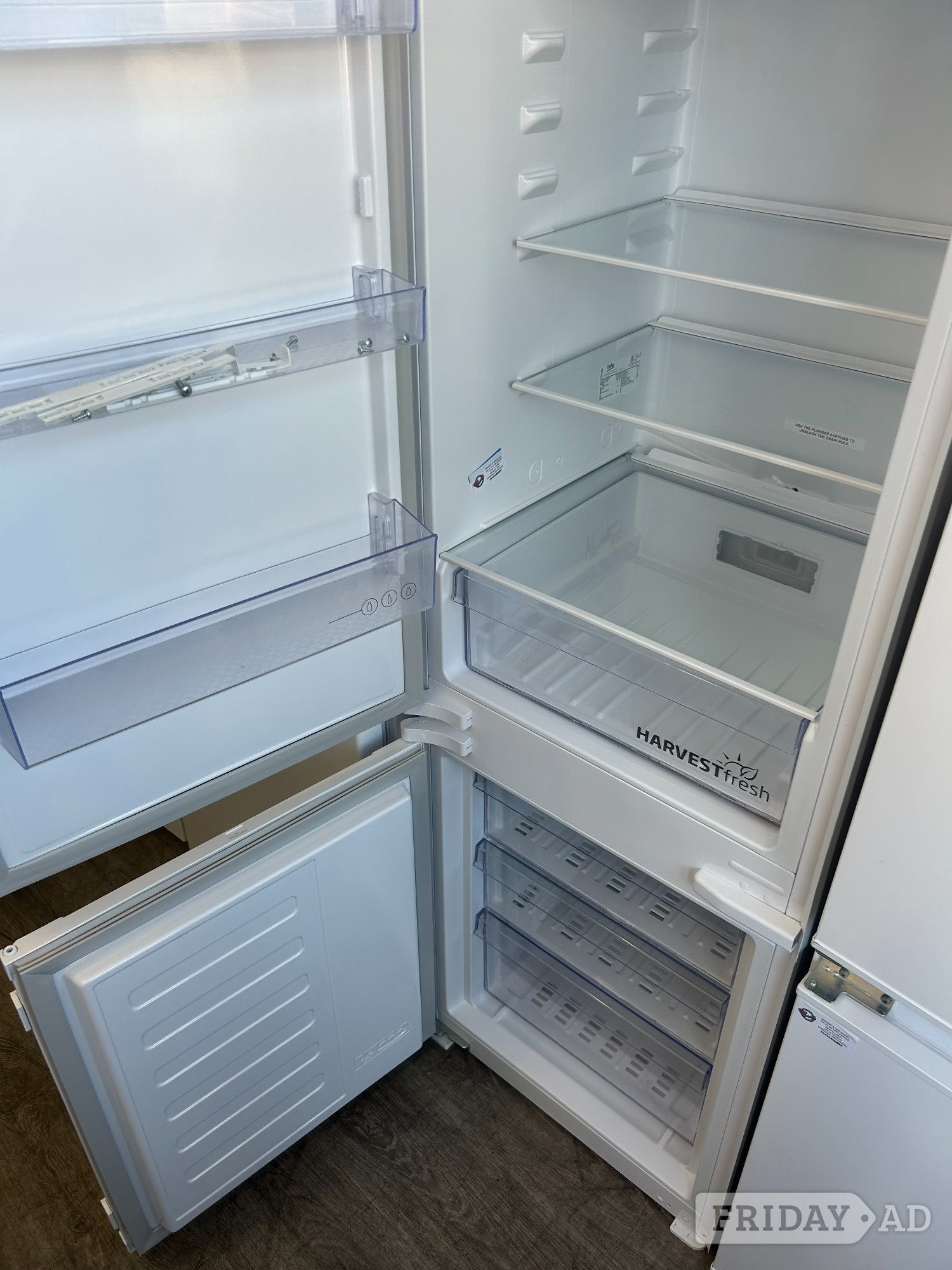St. Leonards-On-Sea BEKO INTEGRATED 70/30 FRIDGE FREEZER