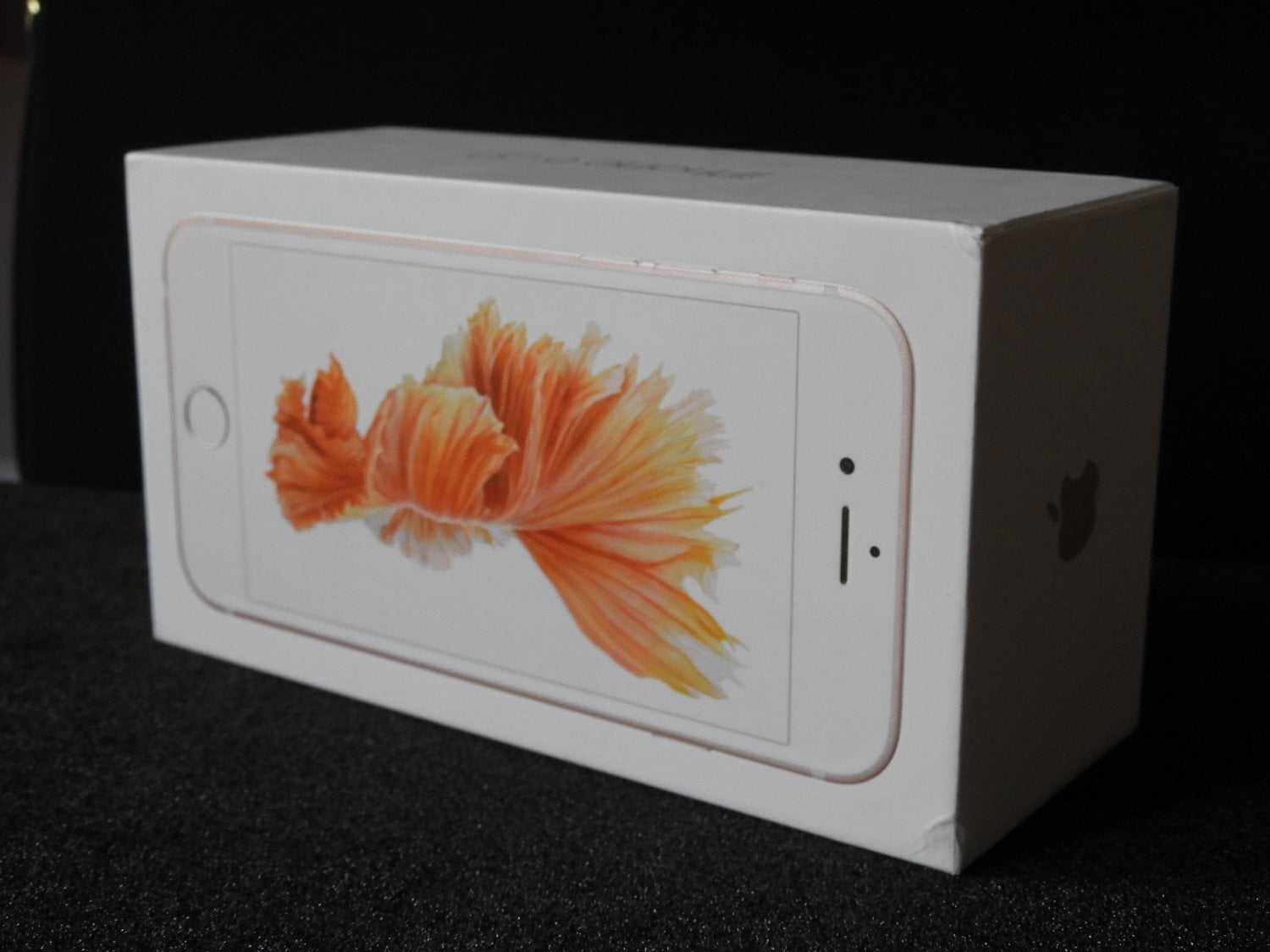Used Apple iphone 6s, Rose Gold, VGC, !00% battery and 100%Tested