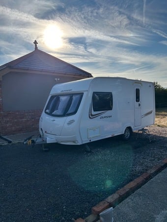 Lunar quasar 2013 2 berth with motor mover 