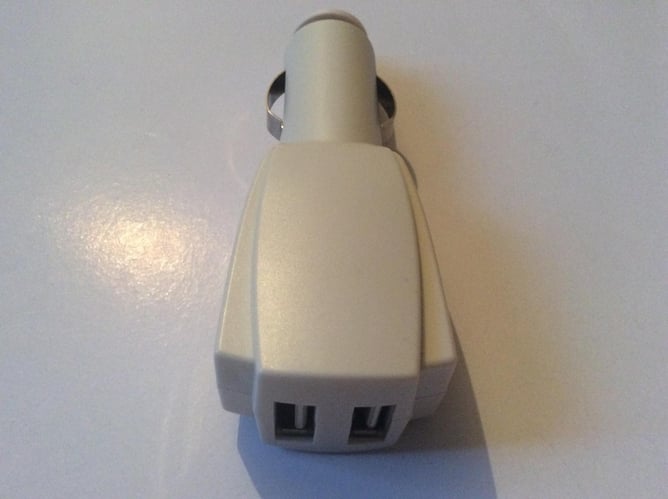 USB TWIN PORT CAR CHARGER