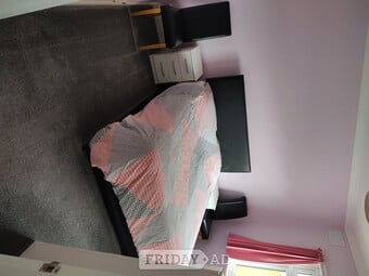 ROOM FOR RENT SINGLE FEMALE ONLY WESTCLIFF ON SEA ESSEX 