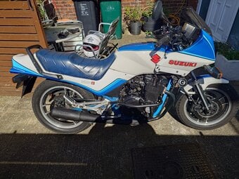 Suzuki gsx 550es