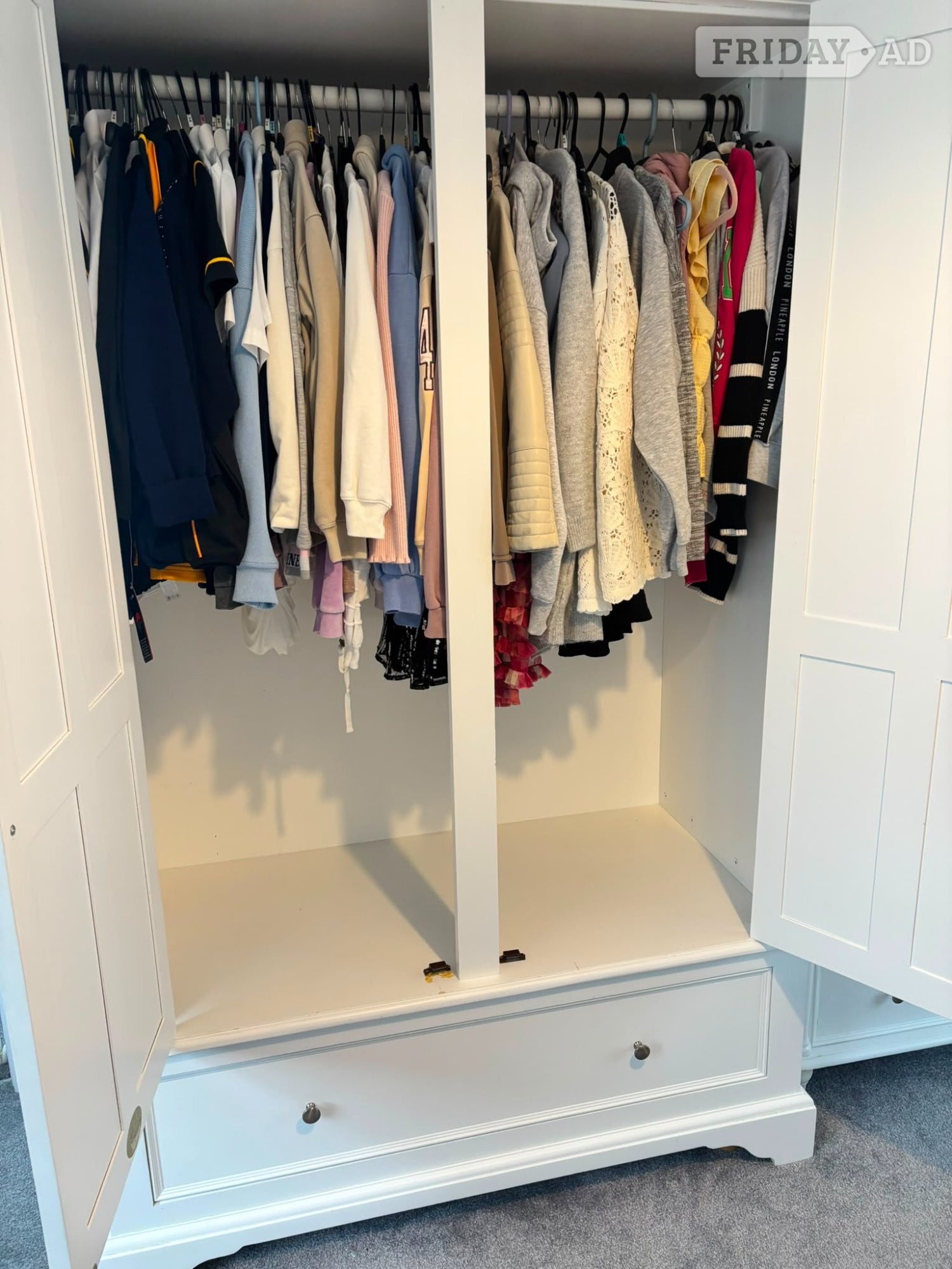 Colchester White pine bedroom furniture 