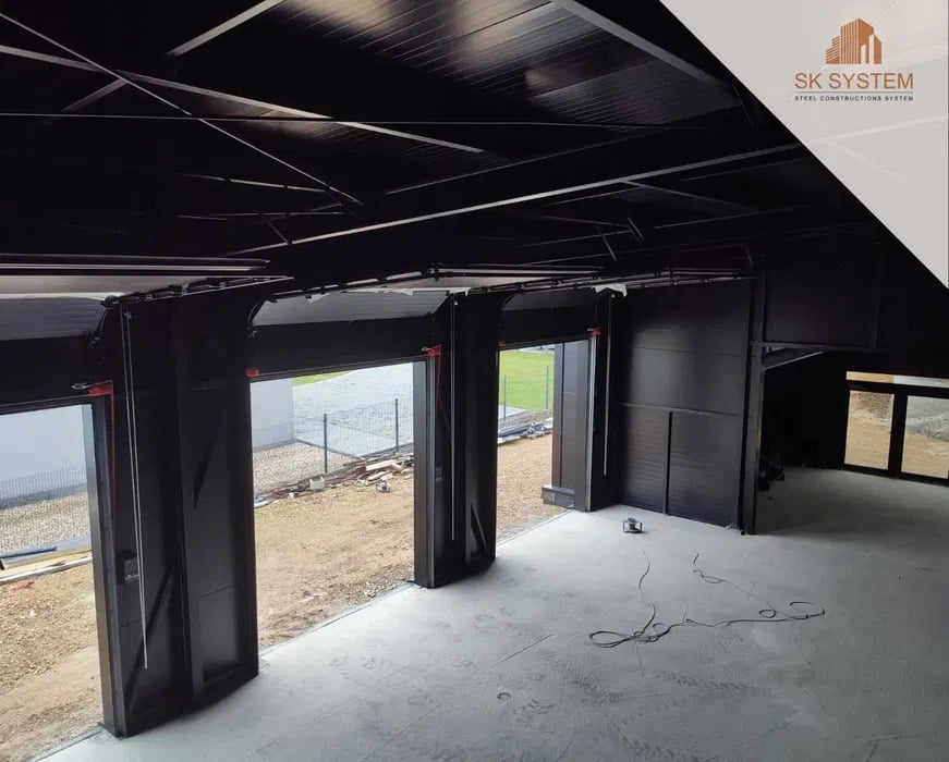 258,3m2 Insulated Steel frame building with bespoke design