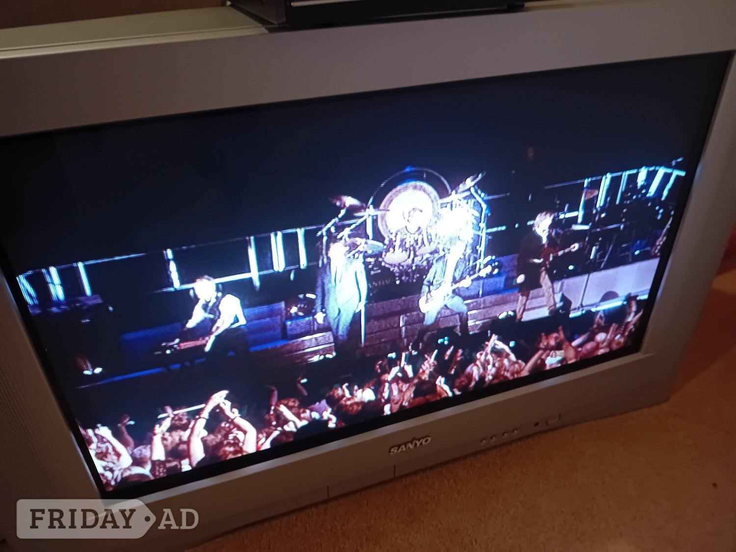 Sanyo 32 inch crt television  in Northampton