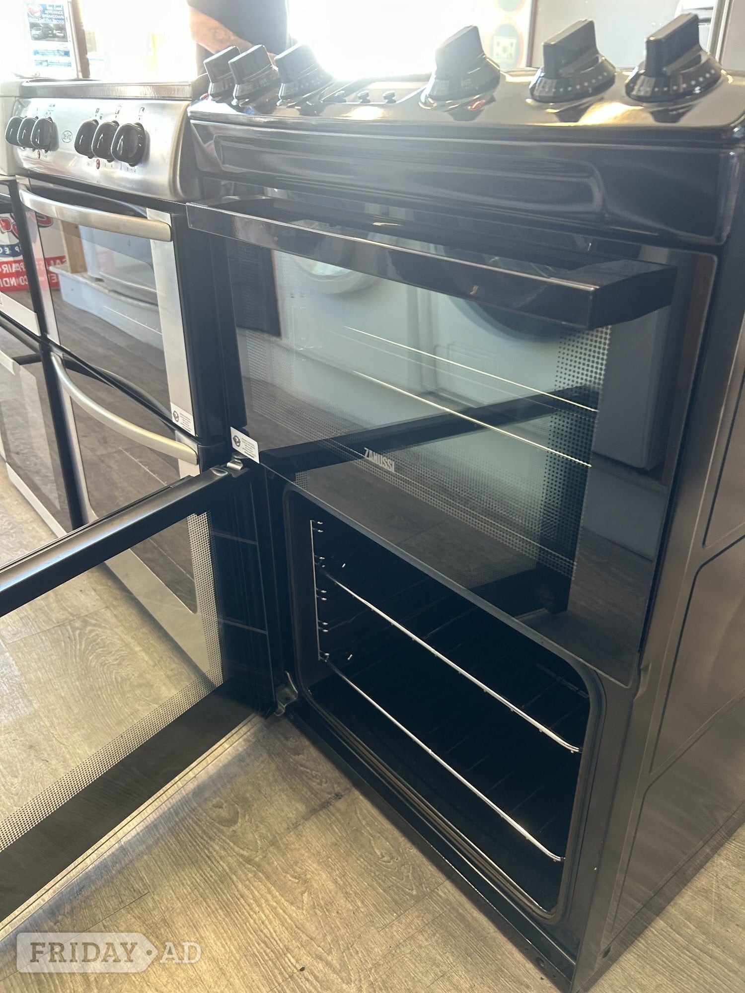 St. Leonards-On-Sea ZANUSSI INDUCTION 60CM ELECTRIC COOKER