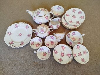 Lovely Vintage/Antique bone china tea set "New Chelsea"