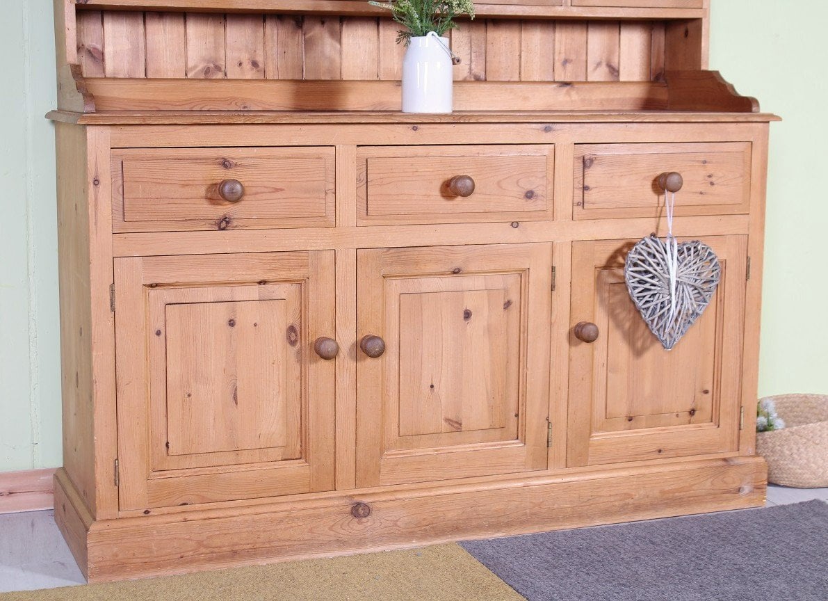 UK Deliver - Traditional Cottage Farmhouse Pine Welsh Dresser - Furniture