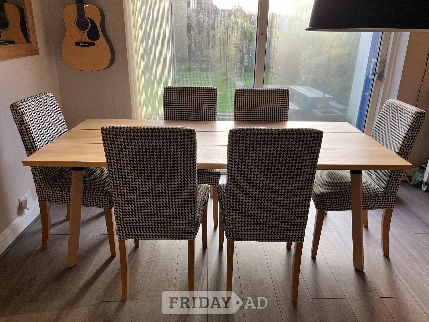 Stylish and solid Ikea dining table and chairs - Furniture in Worthing
