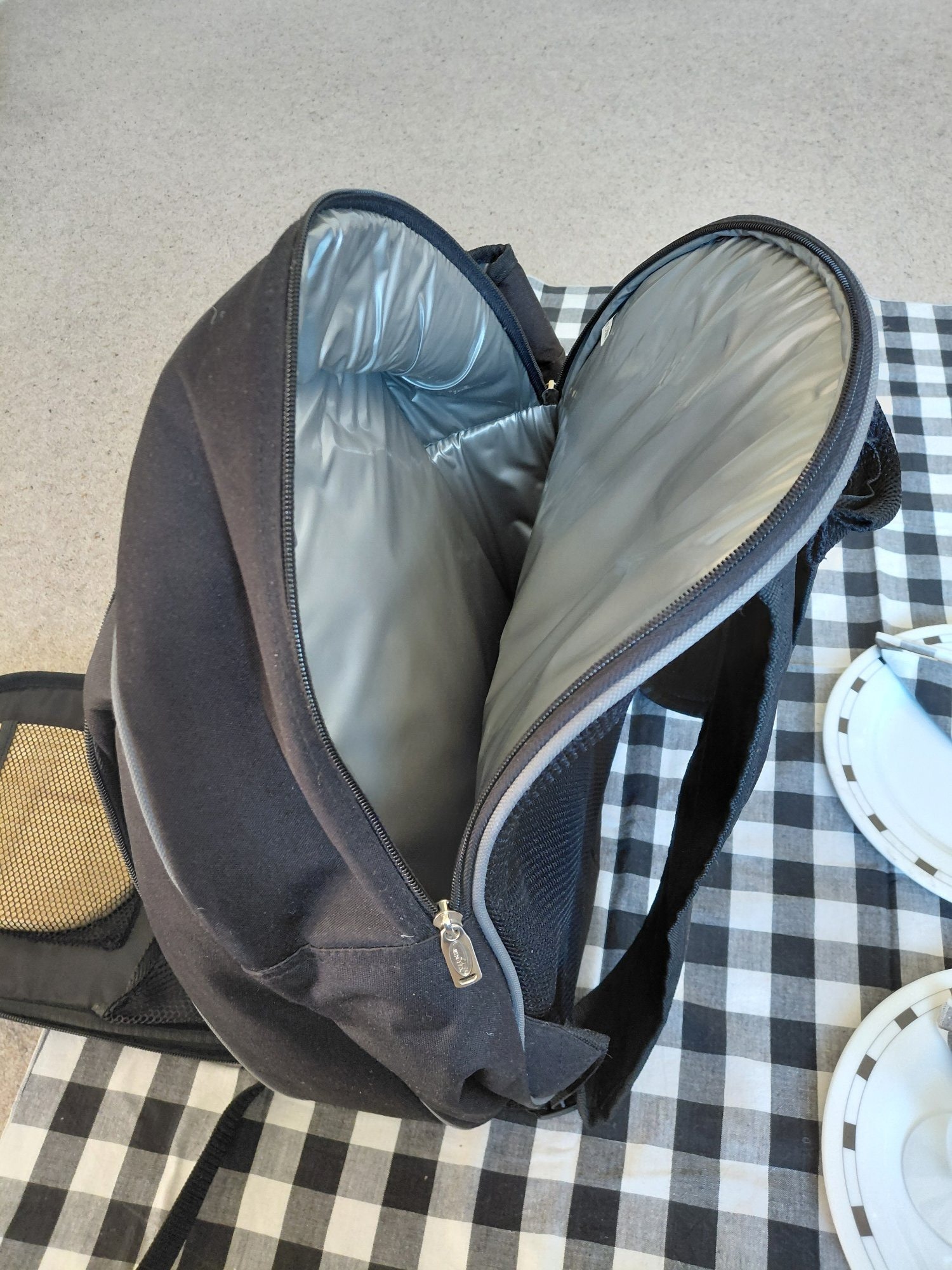 Picnic Fabric Rucksack - Cookware & Dining