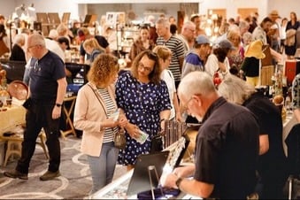 Lingfield Racecourse Antiques and Vintage Fair