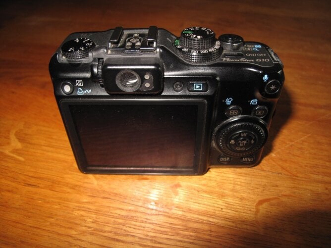 Canon G10 Shureshot camera