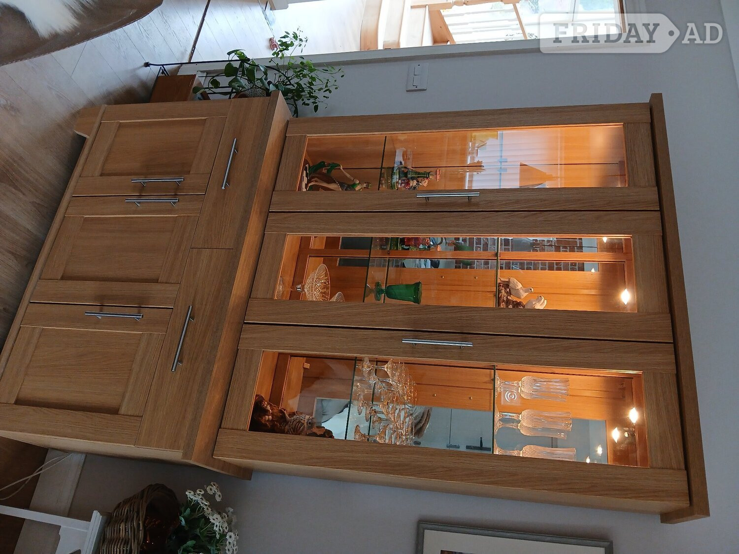 Display unit with drawns - Furniture in Hailsham