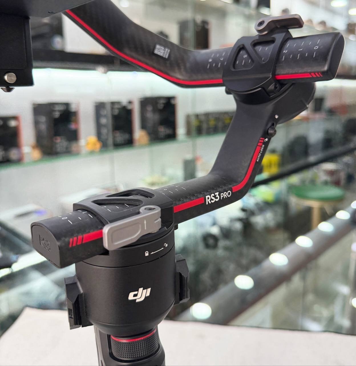 St. Austell DJI RS 3 Pro Combo Gimbal Stabilizer