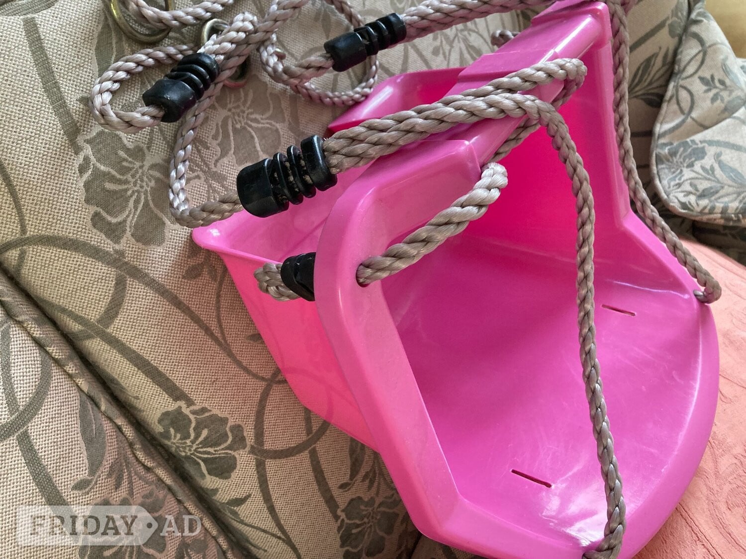 SWING PINK for children - Baby & Kids in Eastbourne