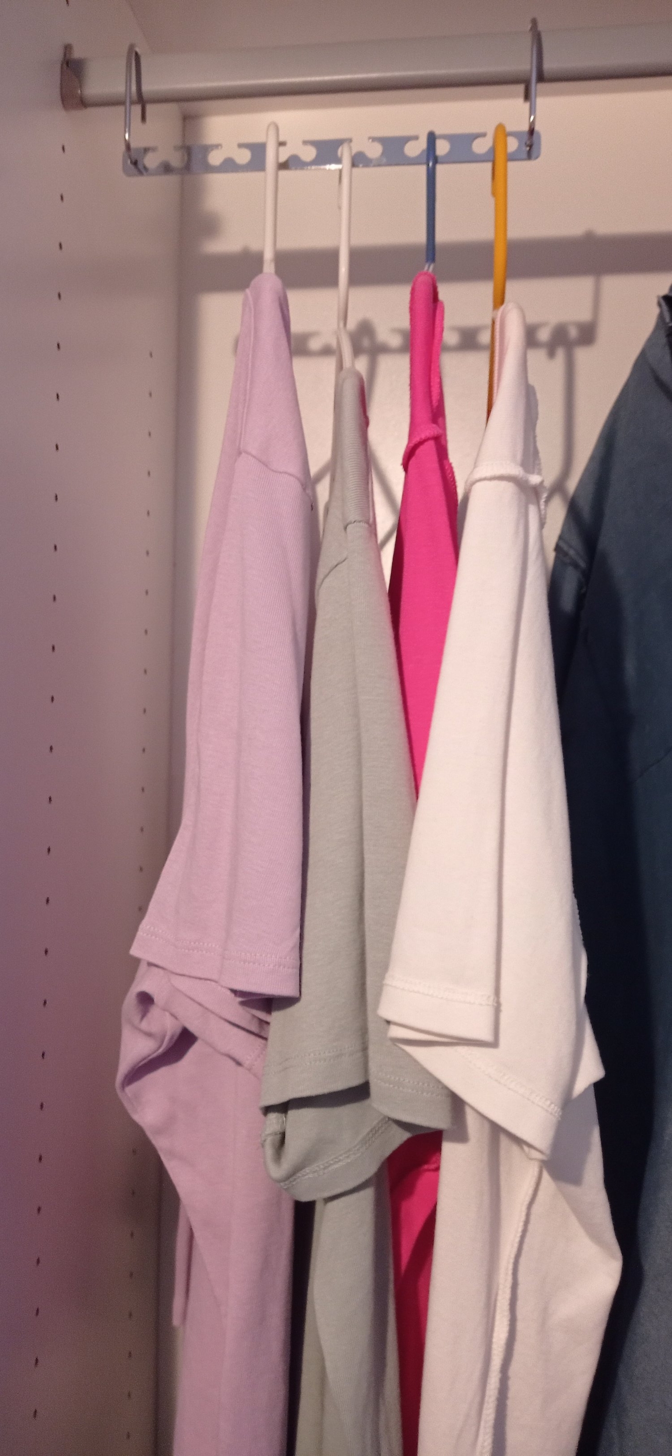 8 metal space saving hangers see discription