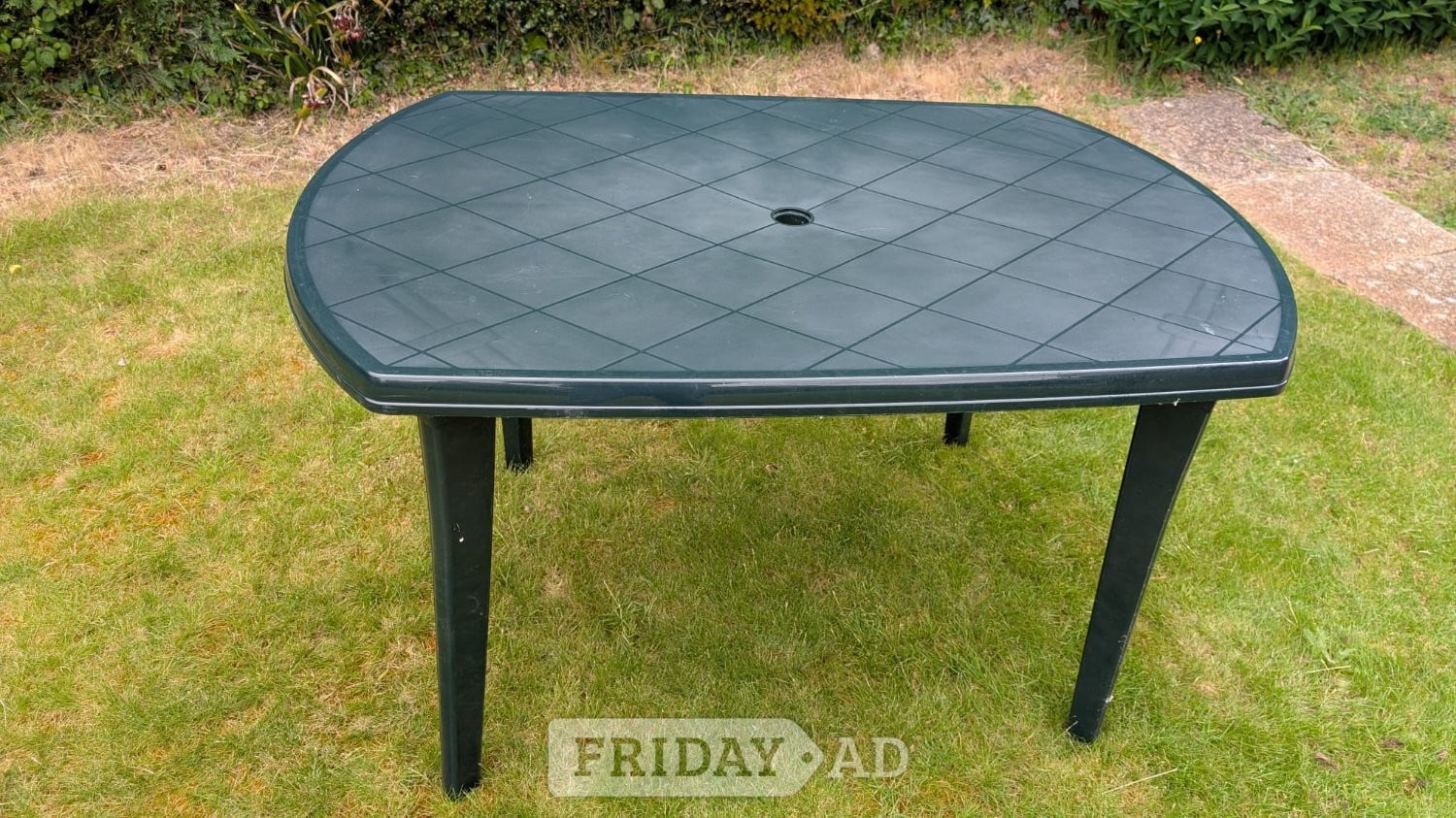 Garden dining table in Robertsbridge