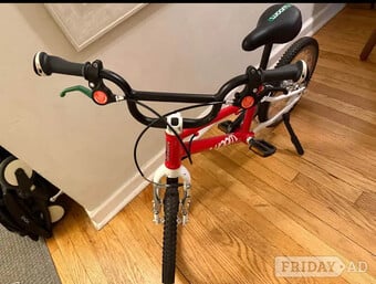 Woom 3 Kids' Bike – 16" Wheels – Red