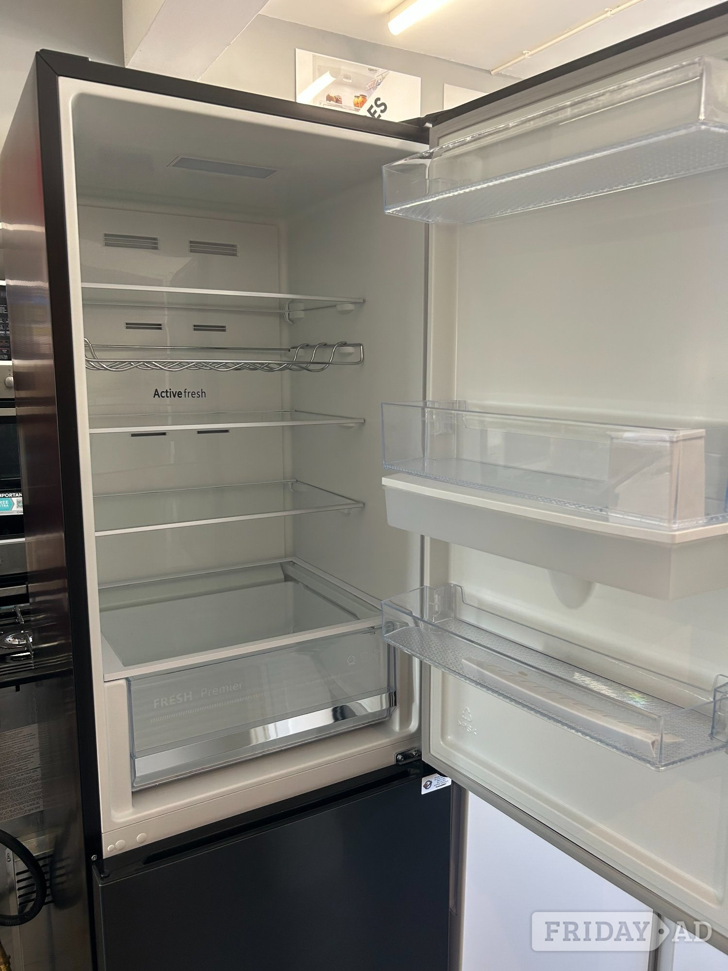 HISENSE 60/40 FRIDGE FREEZER