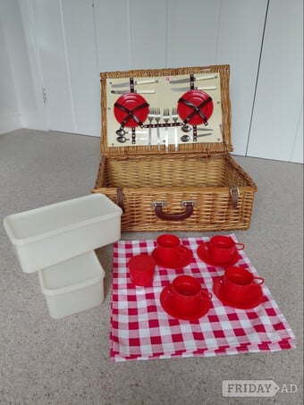 Large Picnic Hamper