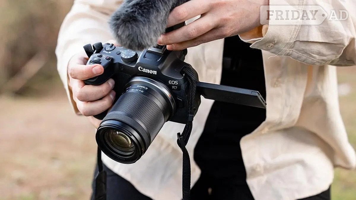 Canon EOS R7 Mirrorless Digital Camera with RF-S 18-150mm f3.5-6.