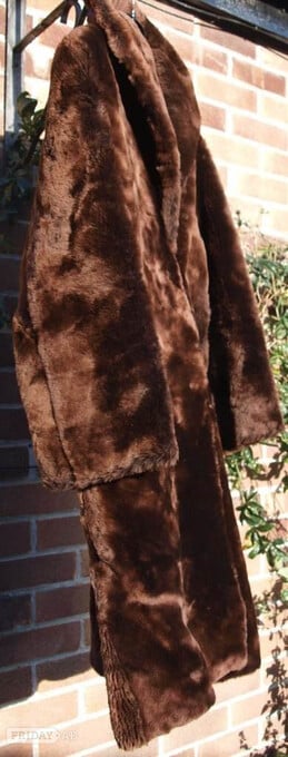 Classic Vintage 1950s 1960s coat