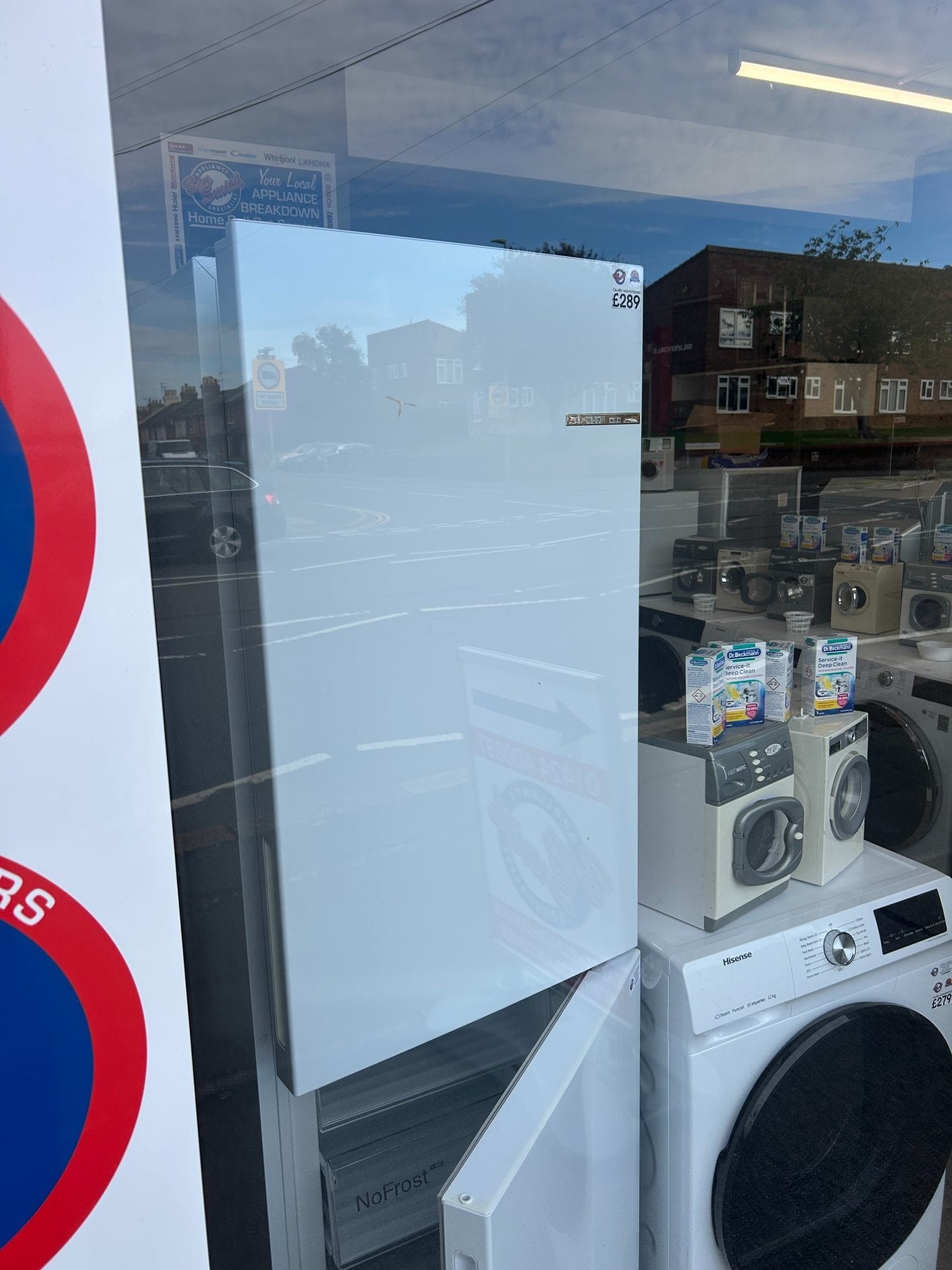 St. Leonards-On-Sea BOSCH 50/50 FRIDGE FREEZER