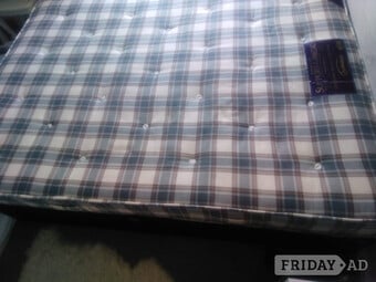 NESTLEDOWN PREMIER GOLD DOUBLE MATTRESS - TARTAN AS NEW