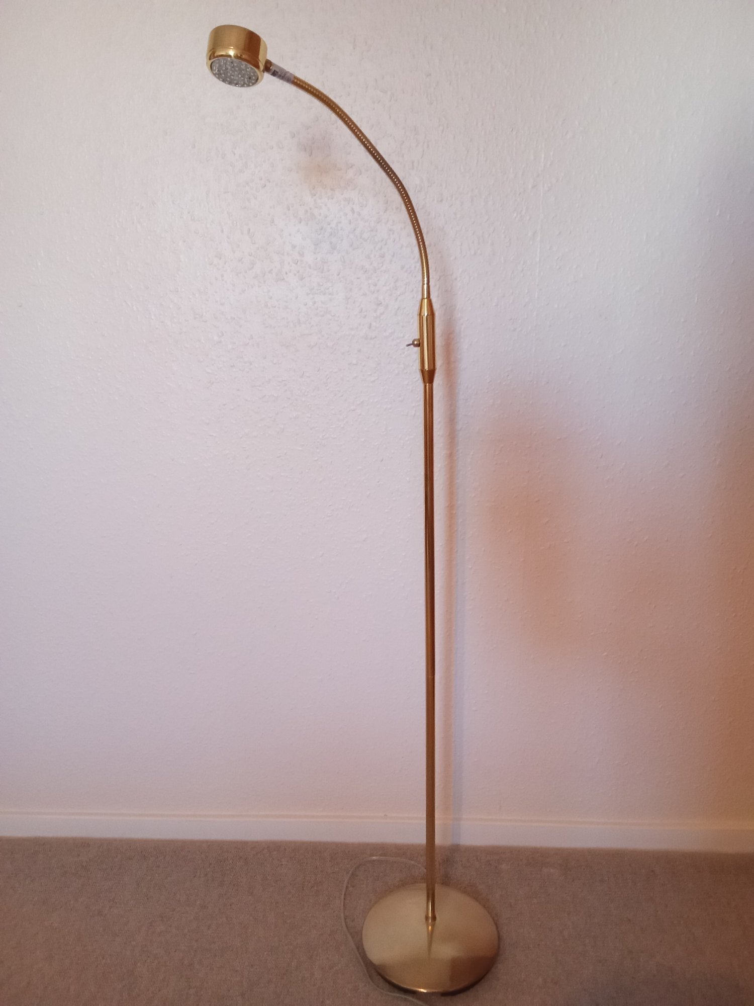 Reading standard lamp