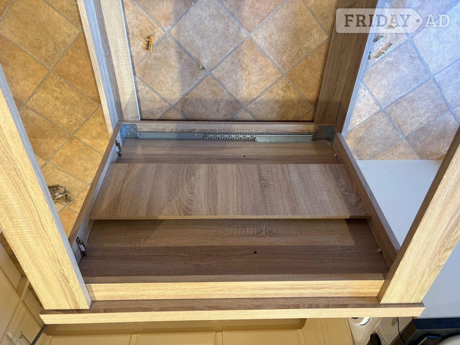 Eastbourne Extendable dining/kitchen table
