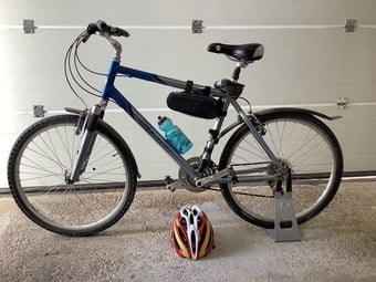 Men’s GIANT hybrid bike