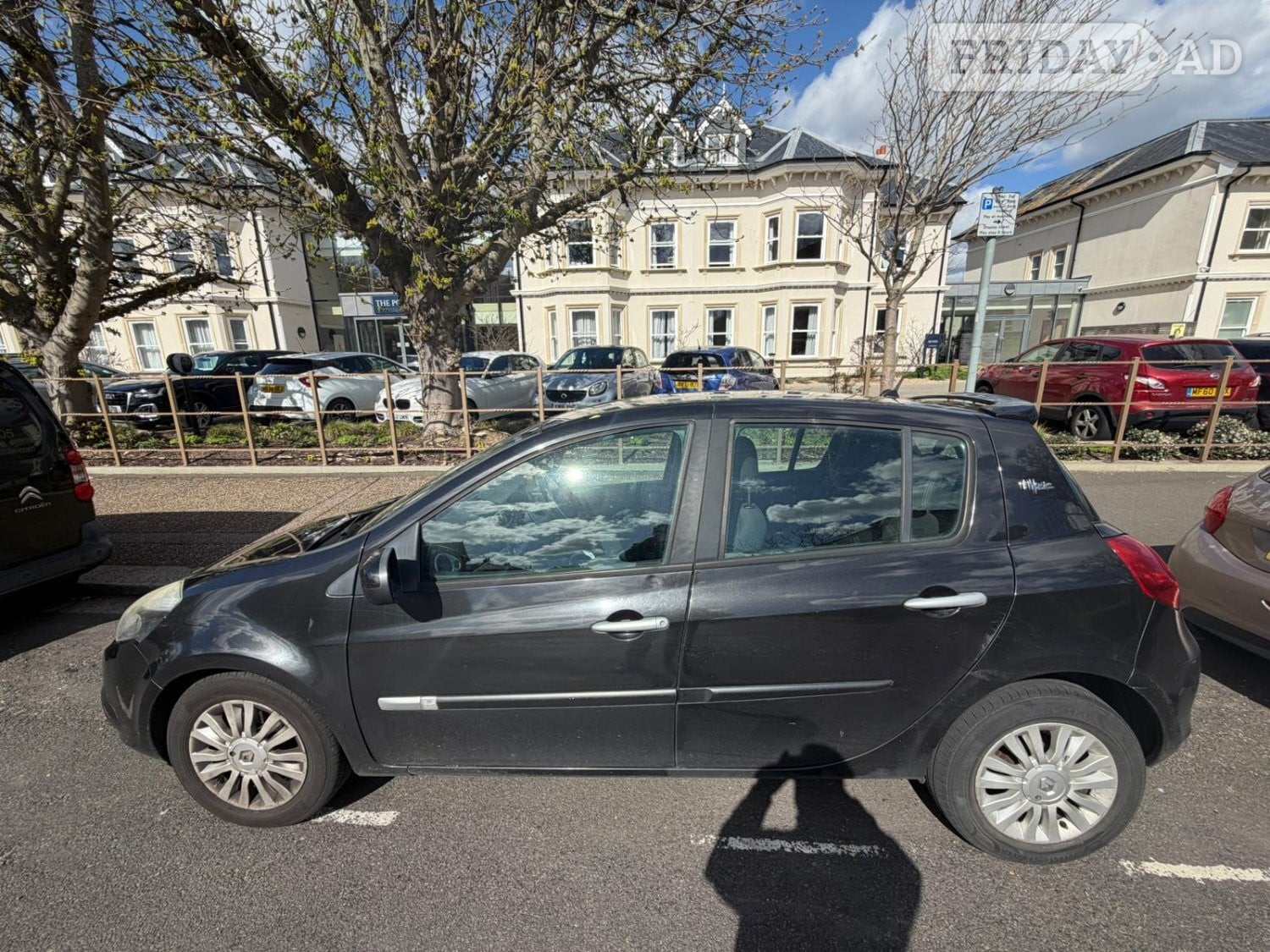 [ berth ]Renault Clio