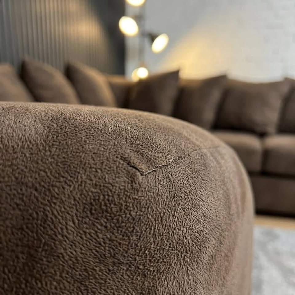 Birmingham DFS 5x Seater Sofa With Scatter Back Cushions For Sale & COD  