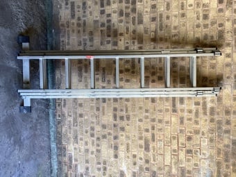 2 metre 3 section extension ladder