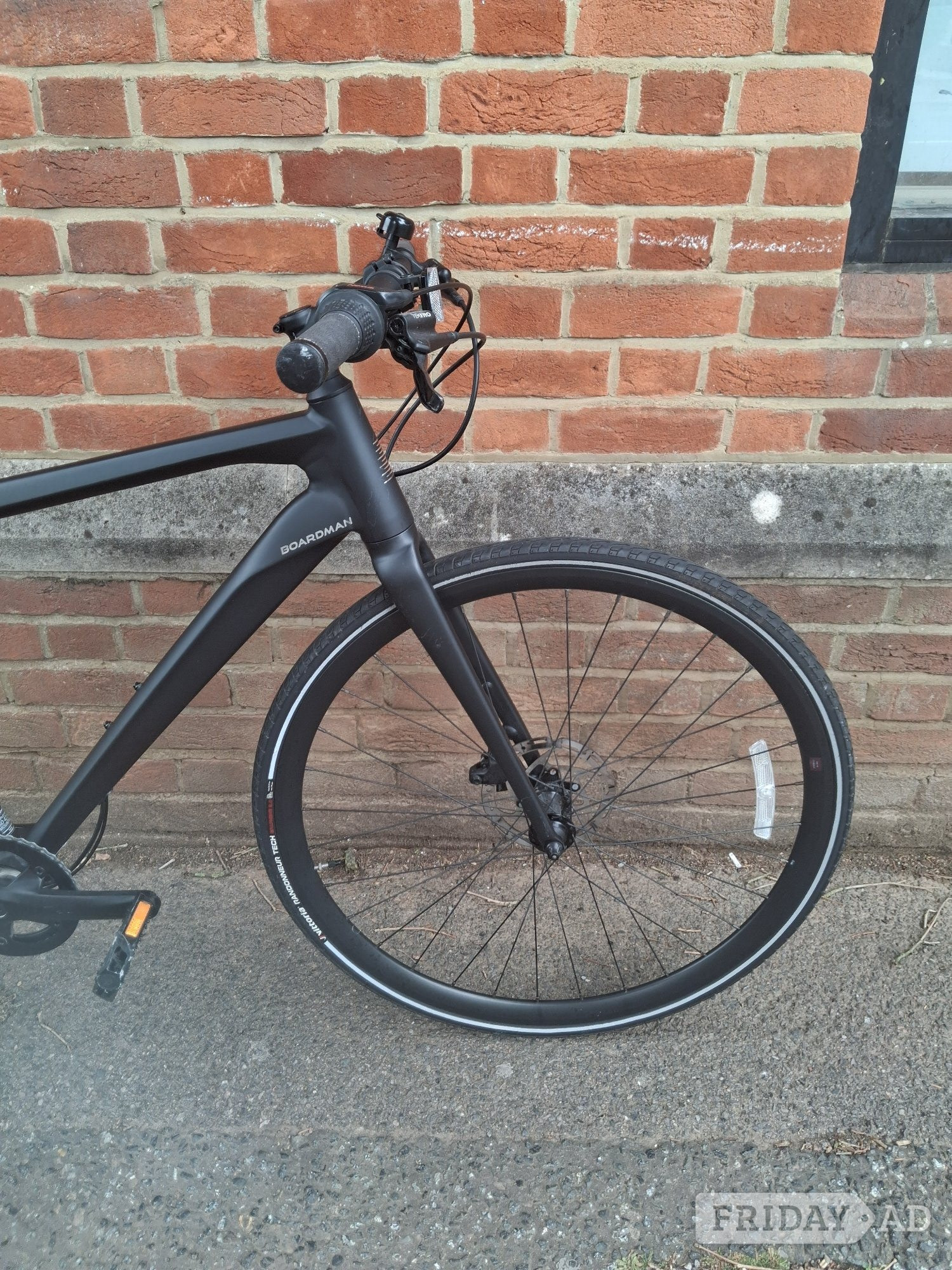 2025 Boardman URB 8.6 Hybrid Unisex Bike  - Bicycles in Hove