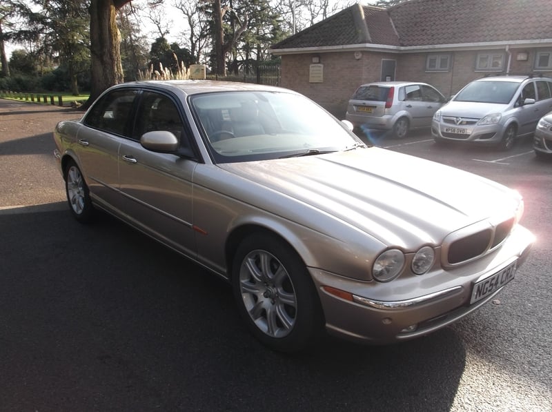 [ berth ]Jaguar XJ8