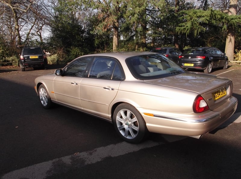 Jaguar XJ8 2004 - Cars