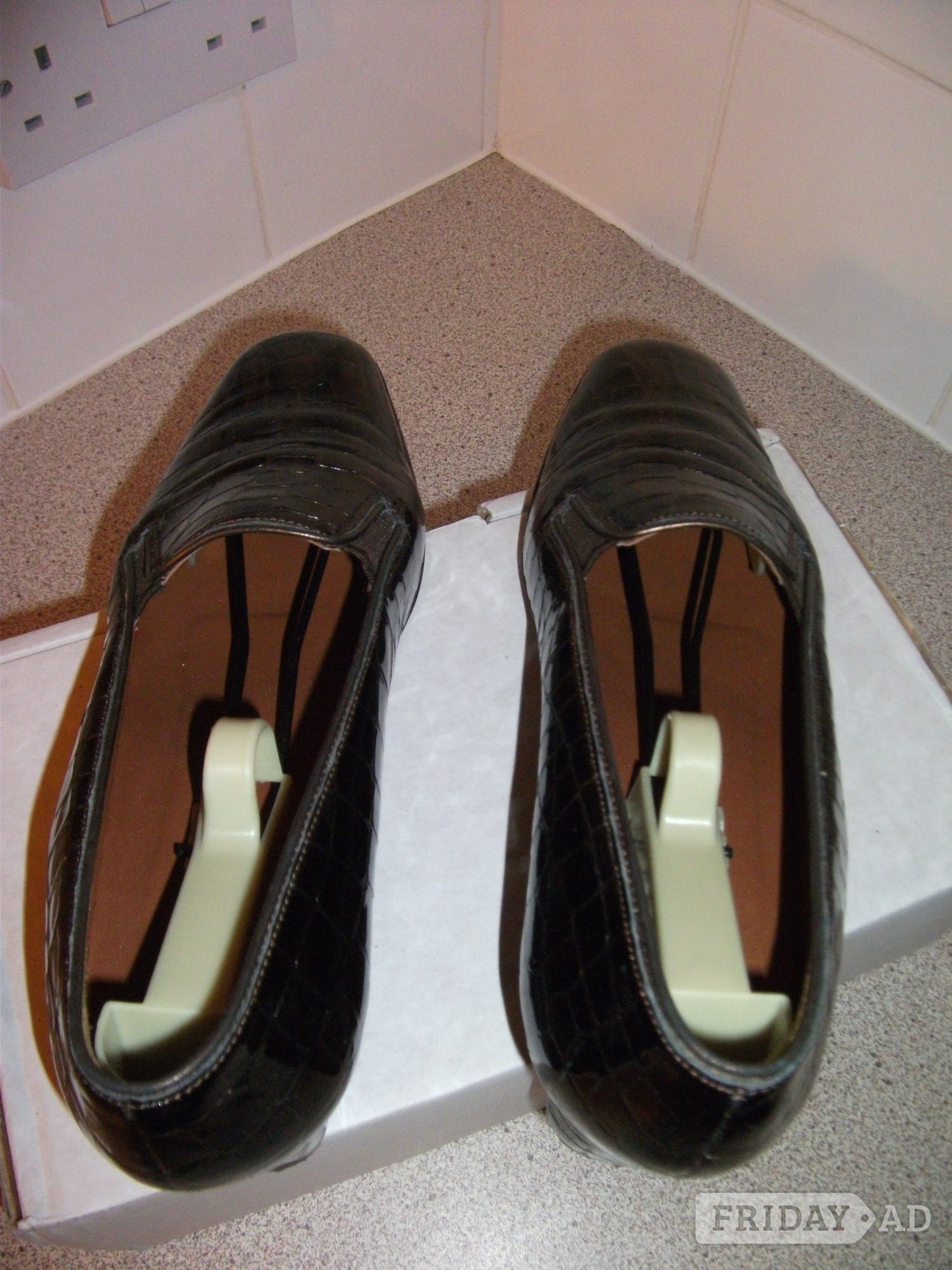 Van Dal Rochester Brown Patent Leather Crocodile Print Shoes. - Clothing, Footwear & Accessories