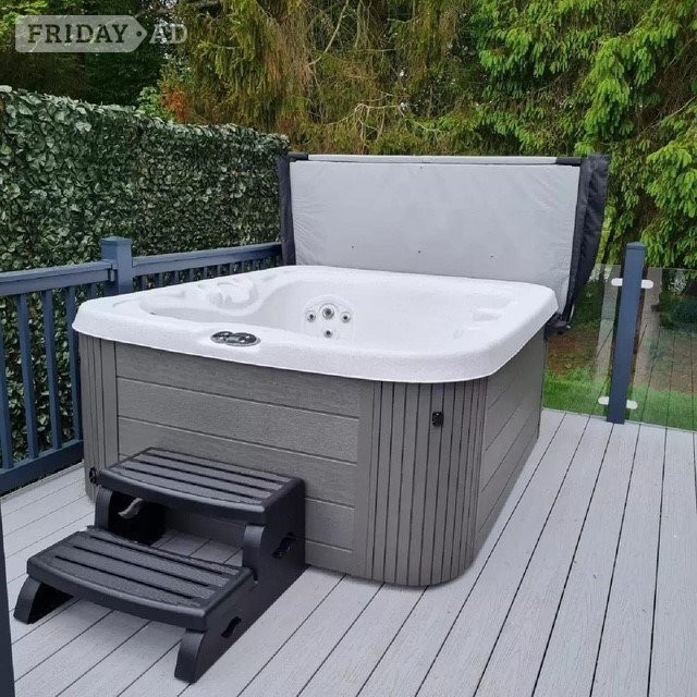 Kelso Luxury 20ft Wide Lodge with Hot Tub & Decking