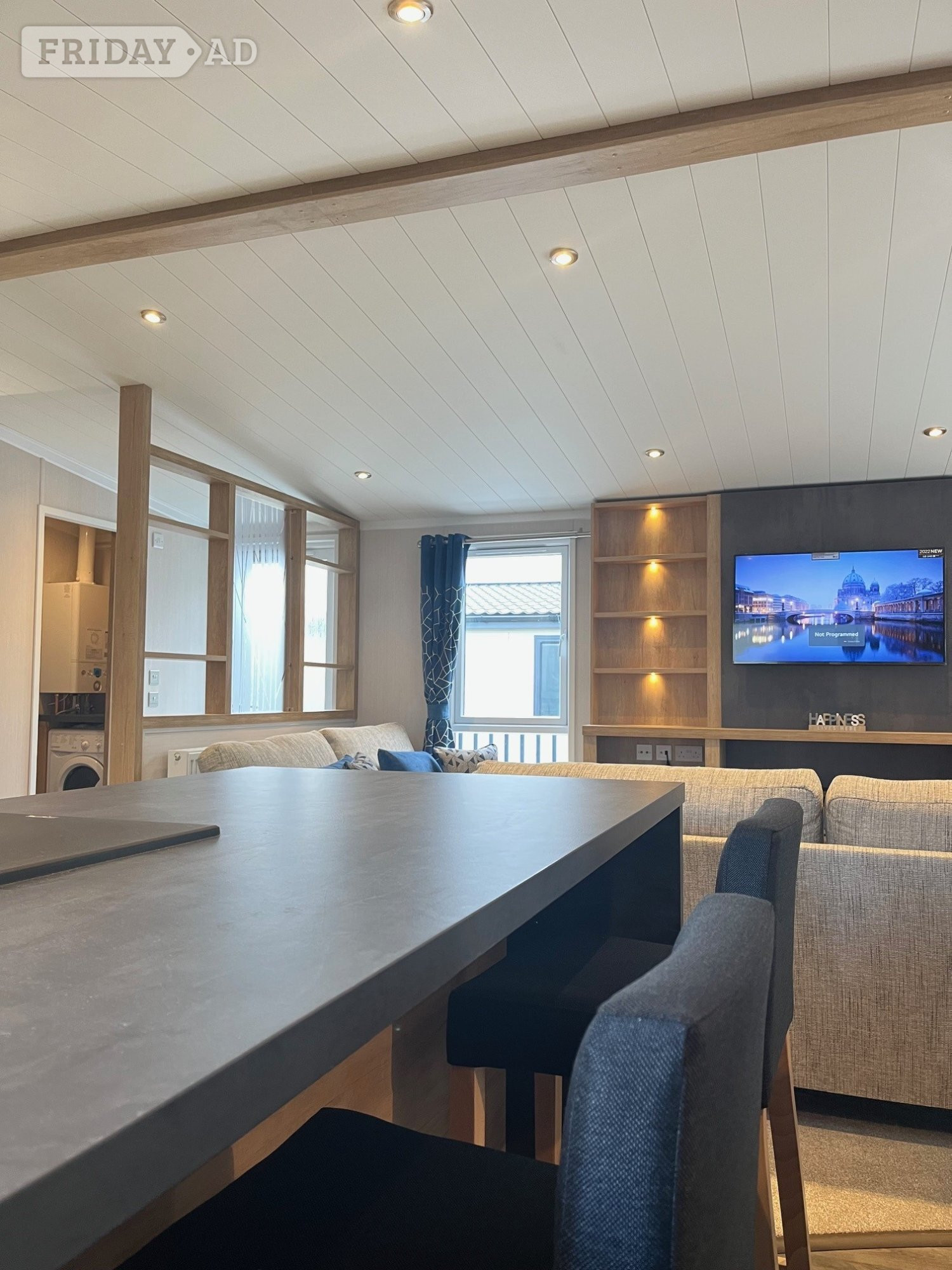 Luxury 20ft Wide Lodge with Hot Tub & Decking - Holiday Homes