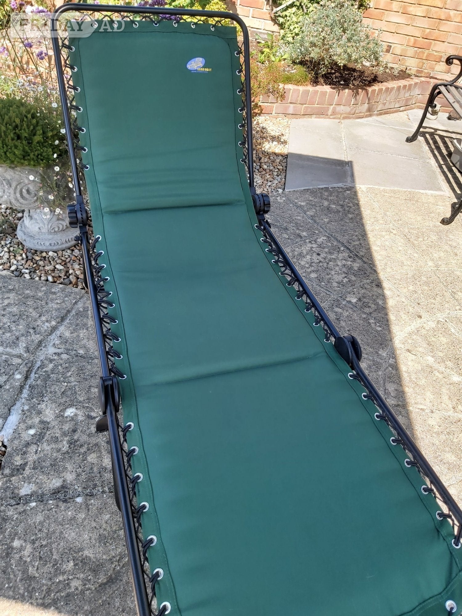 Sun bed garden lounger recliner adjustable metal frame  folding g in Eastbourne