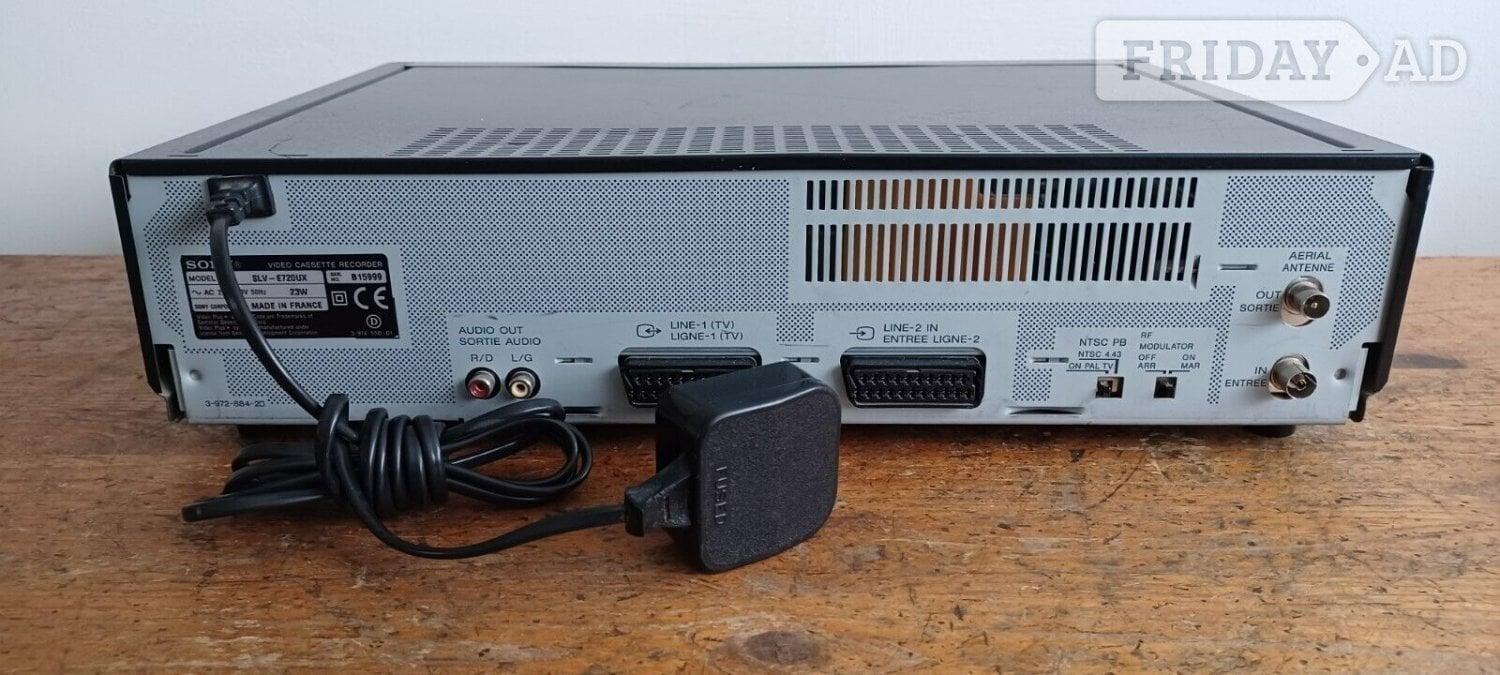 Worthing Sony VCR SLV-E 720 video recorder/player