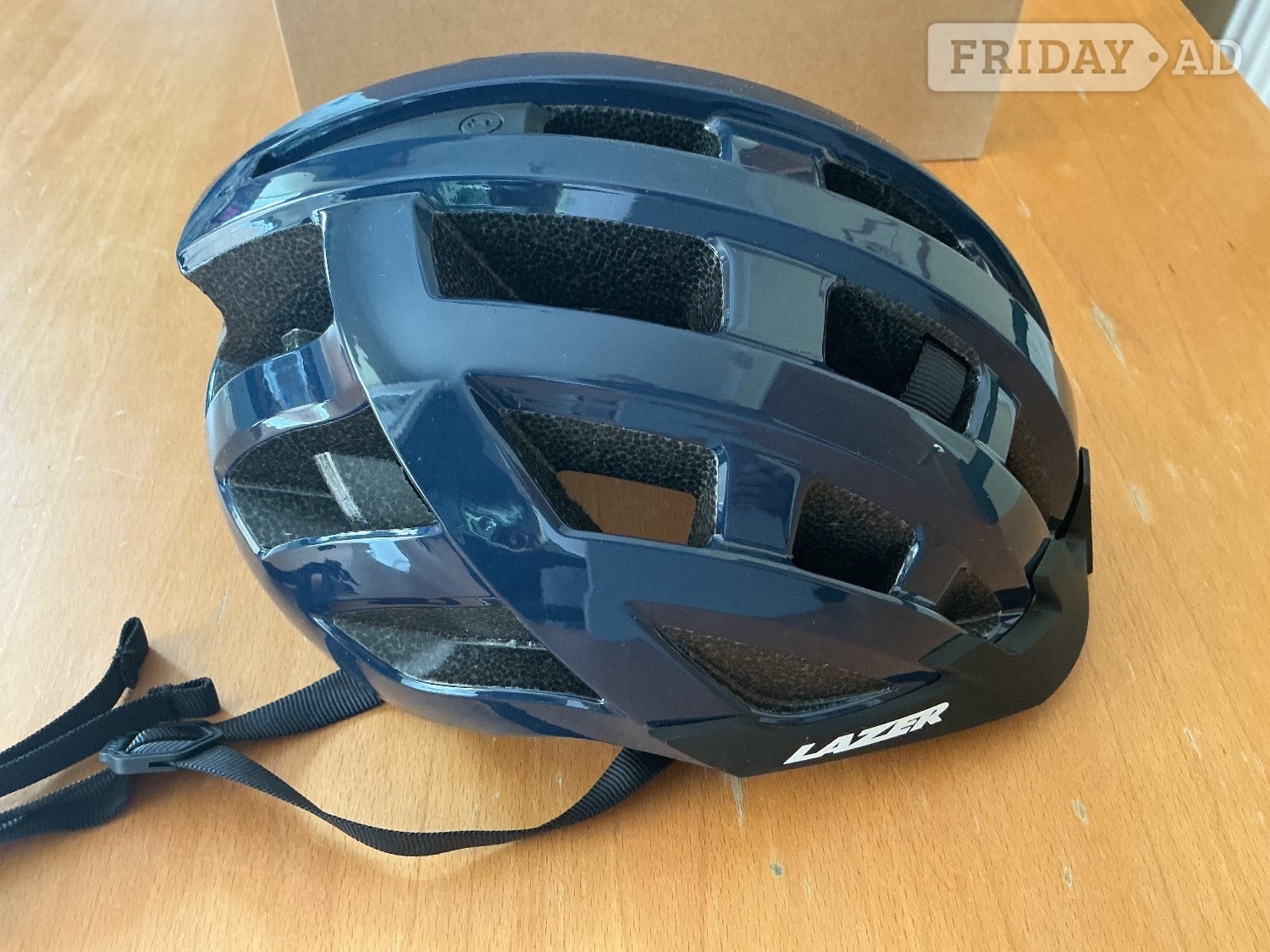 Swindon Lazer compact cycle helmet