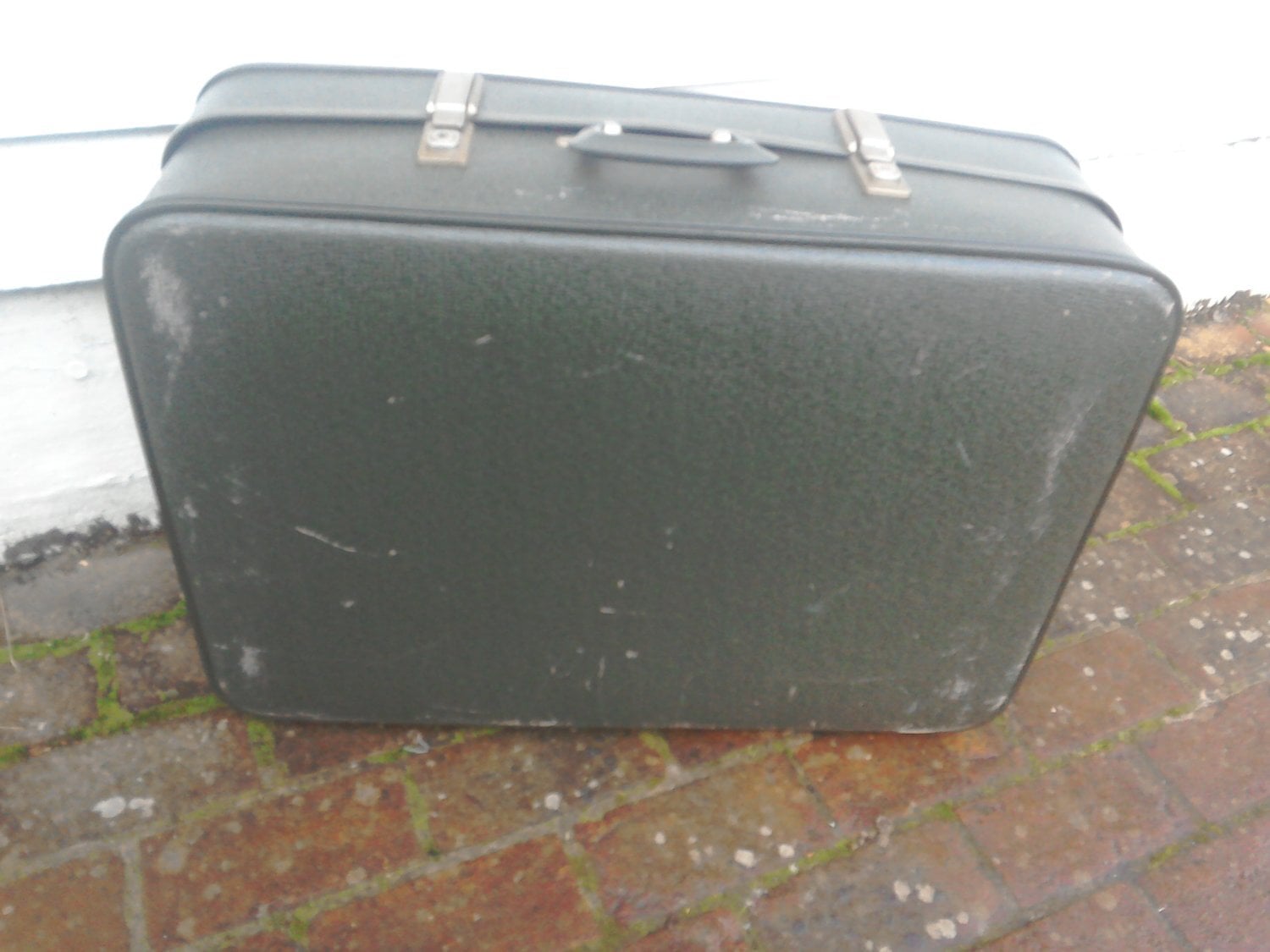 Mayfield Suitcase, old, 26" x18.5", inside good condition, scuffed outside.