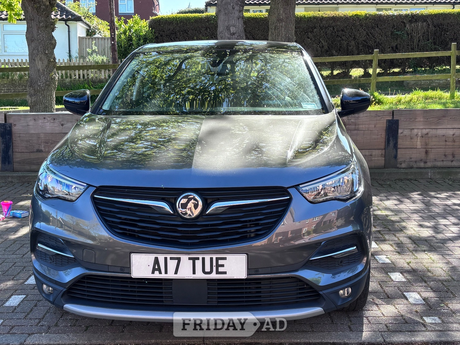Vauxhall grandland X lovely SUV in Lingfield