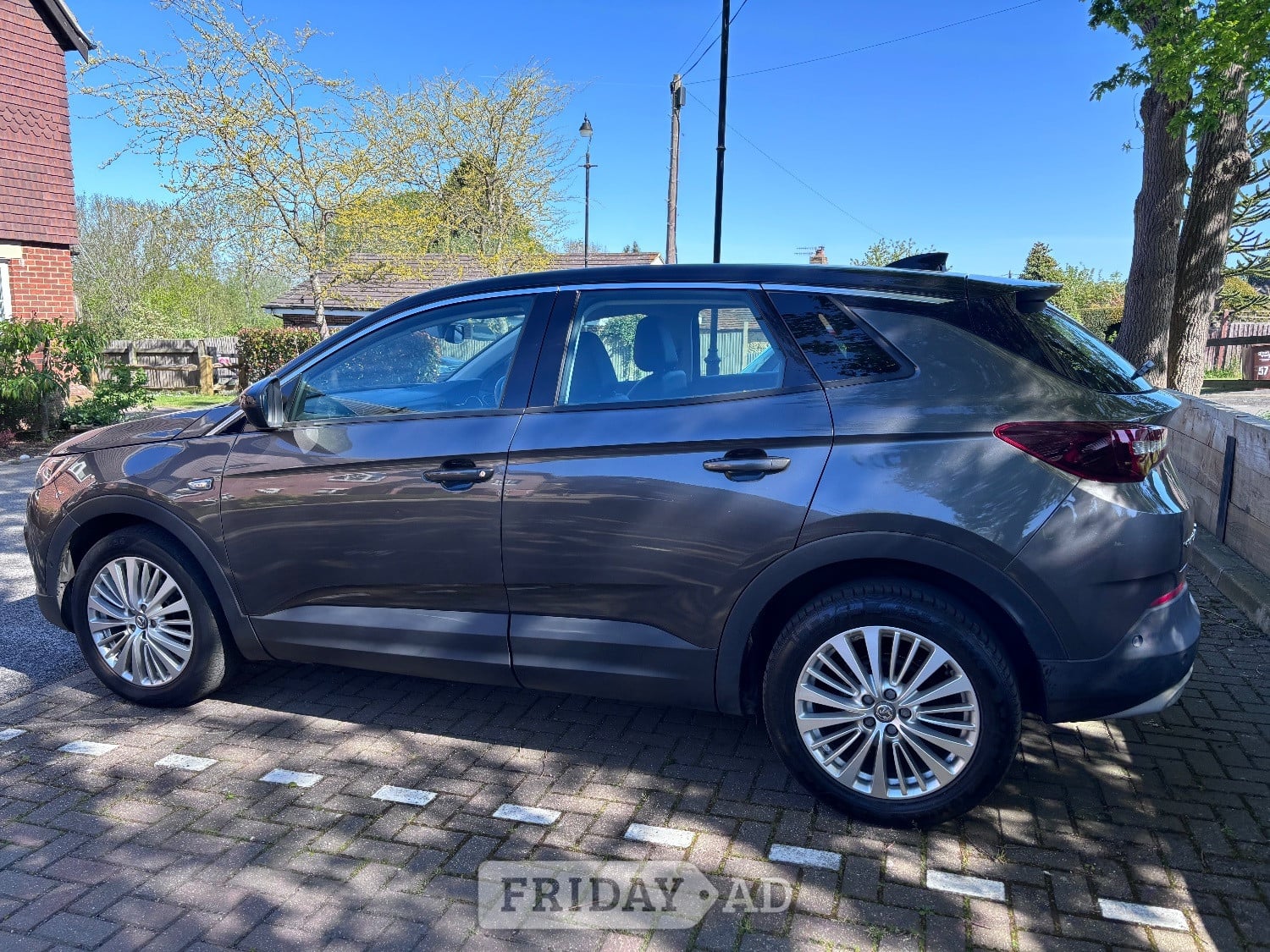 Vauxhall grandland X lovely SUV - Cars in Lingfield