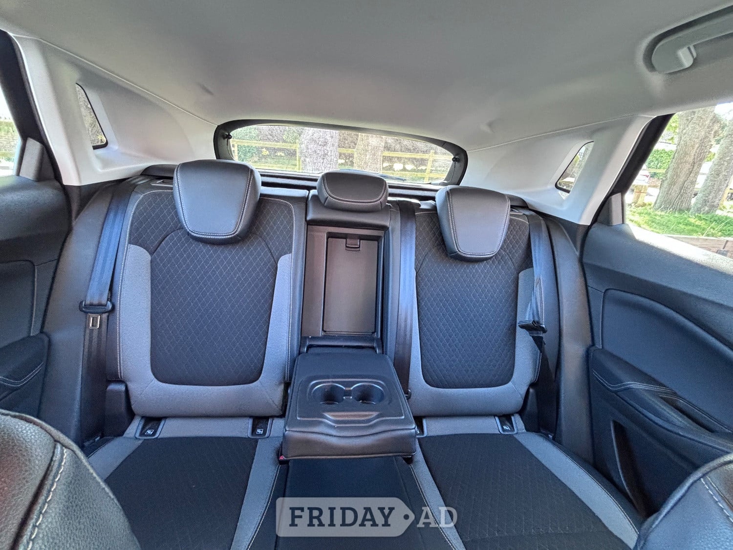 Vauxhall grandland X lovely SUV - Cars
