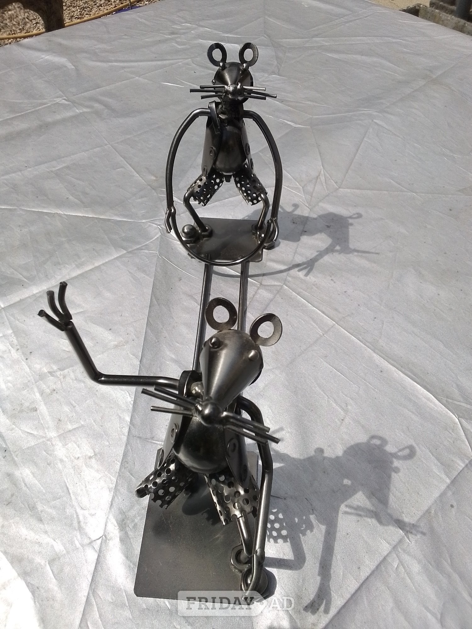 Wine bottle holder
