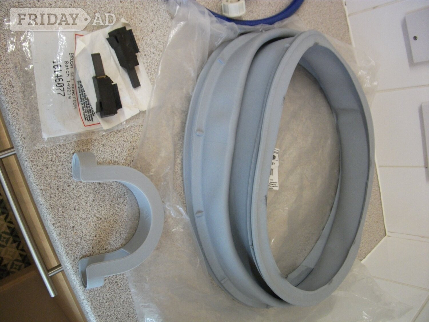  Hotpoint Washing Machine Door Seal (C00201247), hoses, brushes.