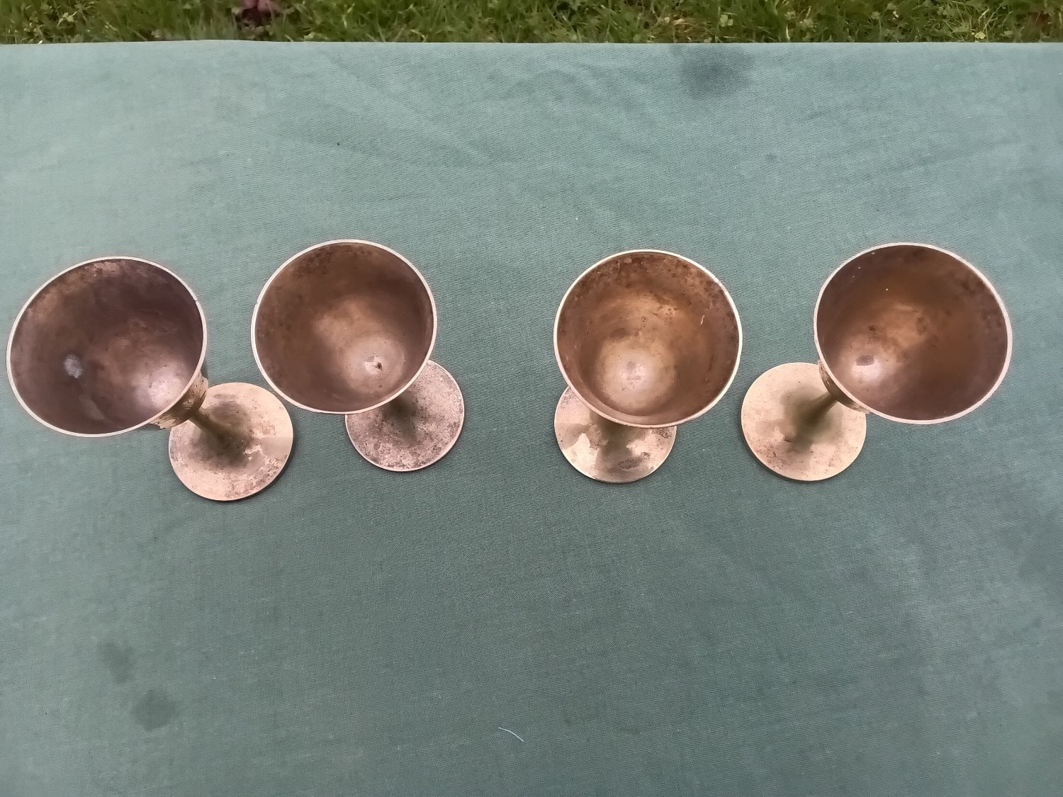 Goblets x4 EPNS 4.5" high,